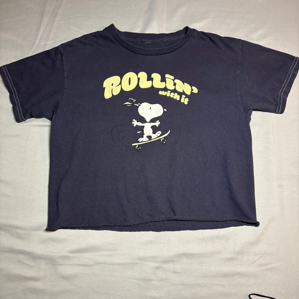womens peanuts crop top t shirt